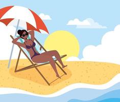 mujer tomando el sol en la playa, escena de verano vector