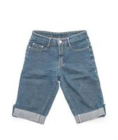 pantalones cortos de jean sobre fondo blanco foto