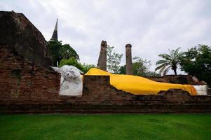 Buda reclinado en Wat Yai Chaimongkol, Tailandia