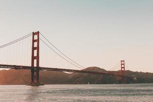 puente Golden Gate al atardecer foto