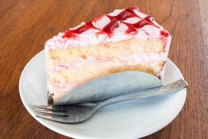 Cherry and white chocolate cake photo