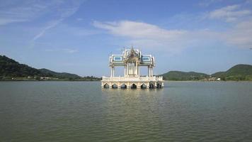 Pavillon im thailändischen Stil