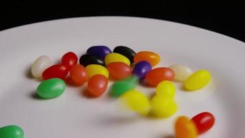 Foto giratoria de coloridos caramelos de Pascua - Pascua 096 video
