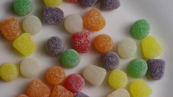 rotierender Schuss von Gumdrop Candy - Candy Gumdrops 020 video