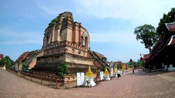 tempio di wat chedi luang a chiang mai, thailandia video