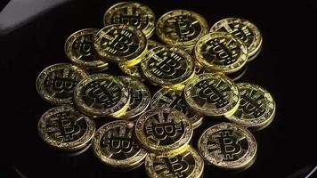 roterende opname van bitcoins (digitale cryptocurrency) - bitcoin 0540 video