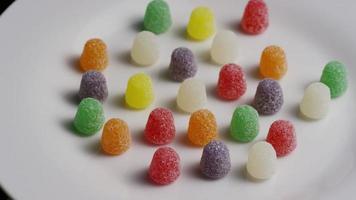 roterend schot van suikergoed - candy gumdrops 006 video