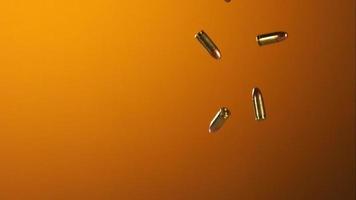 kogels vallen en stuiteren in ultra slow motion (1500 fps) op een reflecterend oppervlak - bullets phantom 011 video