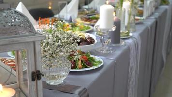 tavolo di nozze in un ristorante video