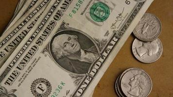 roterend schot van Amerikaans geld (valuta) - geld 534 video