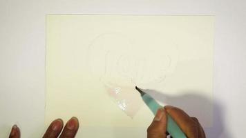 time-lapse van aquarel illustratie liefde woord in hart video