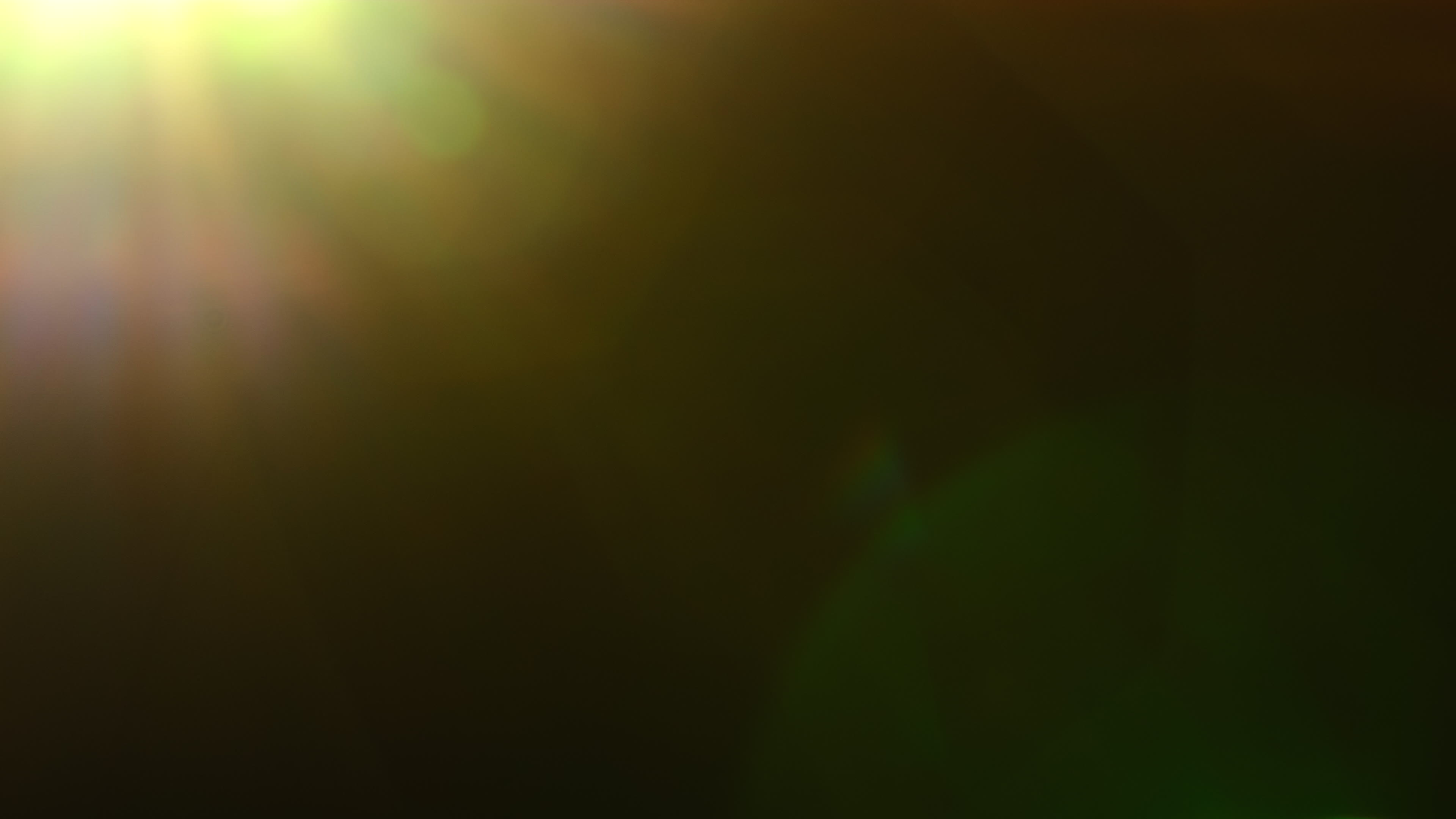 The Sunny Ray Leak: A Warning From The Sun? - vs94w7z