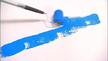 Blue paint roller video