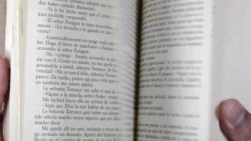 pages de livre. video