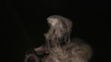 atmosferisch rookmisteffect. vfx-element. waas achtergrond. abstracte rookwolk. video