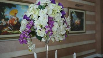 bruiloft bloemen en decor video