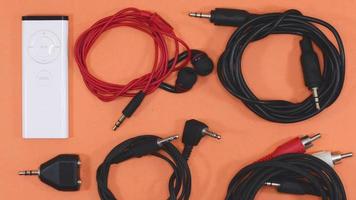 audio cables and accesories video