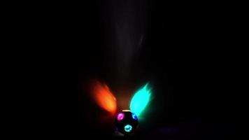 Spinning Disco Lichter auf schwarzem Hintergrund video