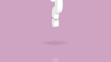 símbolo de signo de interrogación en color blanco minimalista saltando hacia la cámara aislada en un fondo púrpura pastel mínimo simple