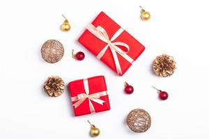 plano de regalos y adornos navideños