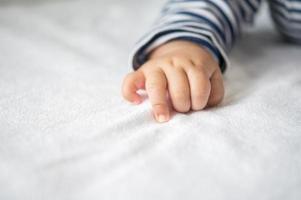 A newborn baby hand photo