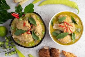 Green curry chicken photo