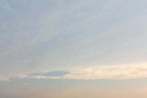 el cielo y las nubes foto