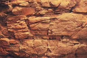 pared de roca marrón foto