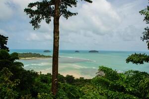 KohChangページ The sea at Koh Chang, Thailand 1863668 Stock Photo at Vecteezy