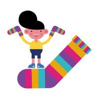 niño con calcetines de rayas de colores