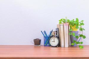 100+ Office Desk Pictures  Download Free Images & Stock Photos on