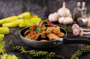 Curry powder stir-fried clams photo