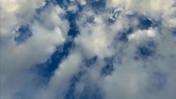wolken in de lucht video