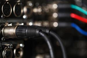 cables de audio xlr en una grabadora foto