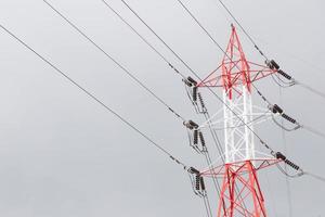 torre de transmisión de alto voltaje foto