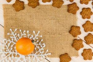 Tangerines with gingerbread cookies