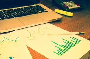 Graph and computer photo