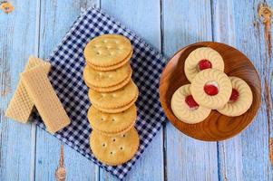 Cookies and crackers photo