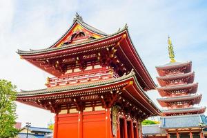 templo sensoji en tokio, japón foto