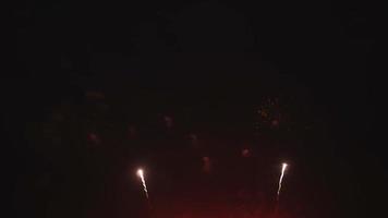 fuegos artificiales en la playa de pattaya