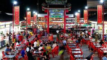 notte di lasso di tempo nella città di pattaya, china town. video