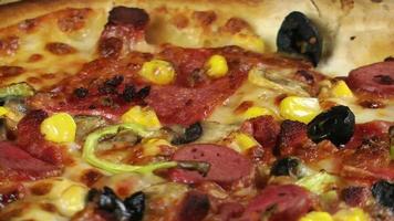 close-up de uma pizza video