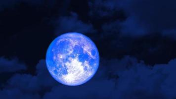 super luna azul en el cielo nocturno video