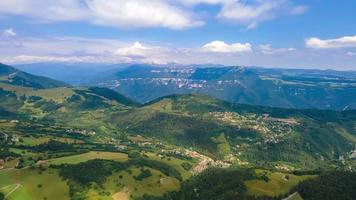 monte baldo vista aerea, lessinia, italia video