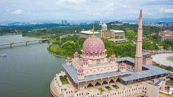Place de Putra avec mosquée putra et perdana putra putrajaya, Malaisie video