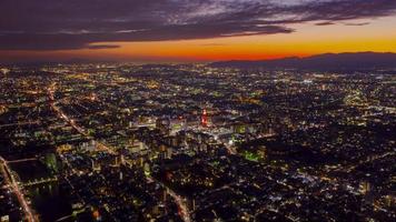 kyoto city, japan, tijdens zonsondergang video