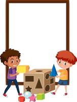 Banner vacío con dos niños jugando con elementos de forma. vector