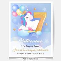 ejemplo lindo de la tarjeta de la invitación de la fiesta de cumpleaños del unicornio del garabato vector