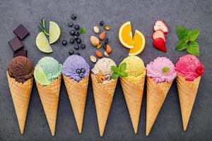 helados e ingredientes frescos. foto