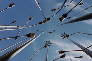 Farolas en la ciudad de Bilbao, España foto